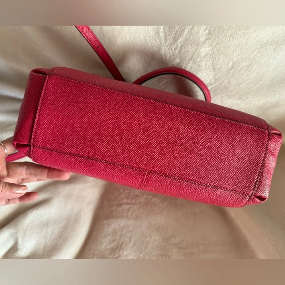 COACH - NWOT- Leather Minetta Crossbody Shoulder Bag – Style F57847)